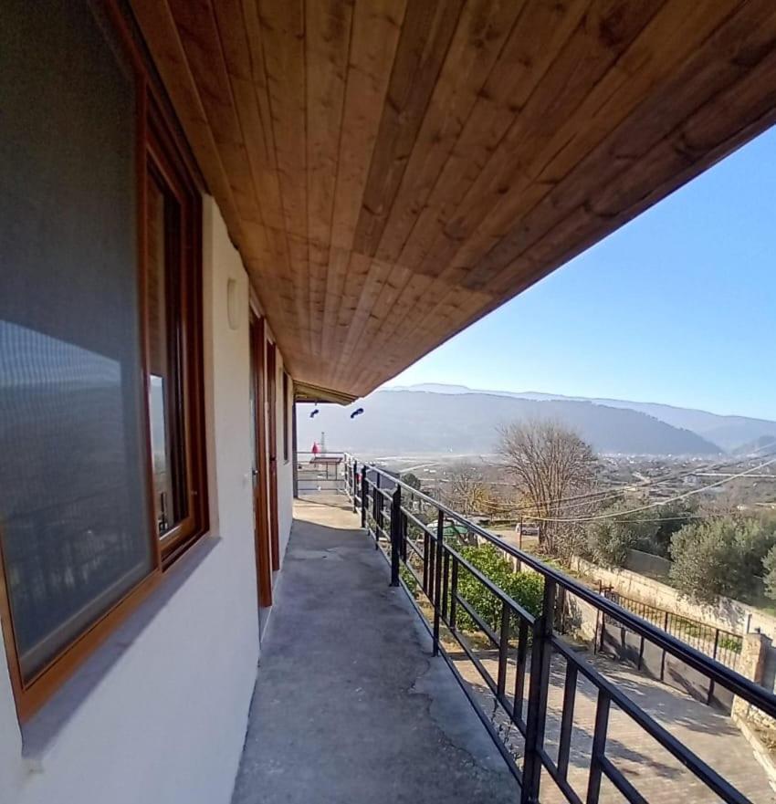 Guest House Xhaferaj Berat Kültér fotó