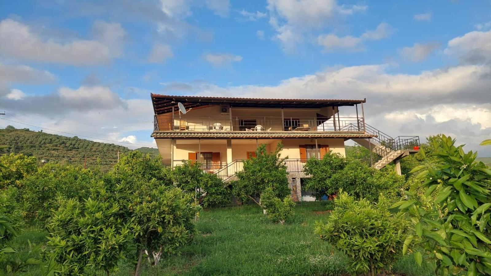 Guest House Xhaferaj Berat Kültér fotó